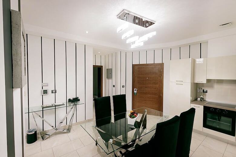 Aparthotel Oak Plaza Suites