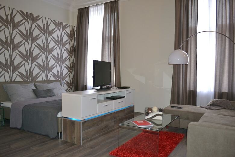 Hotel Kh Apartments