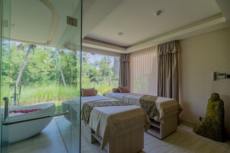 Hotel Seres Springs Resort & Spa Singakerta