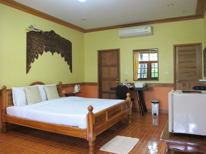 Hotel Phuendernthang Resort
