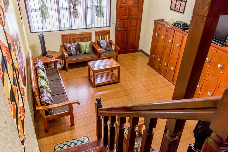 Hostal Siete Verano Guest House - Hostel