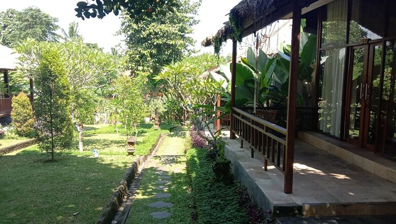 Hotel Astawa House