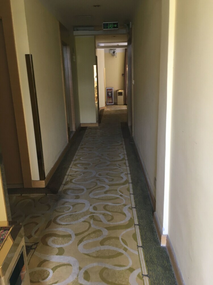 Victory Hotel