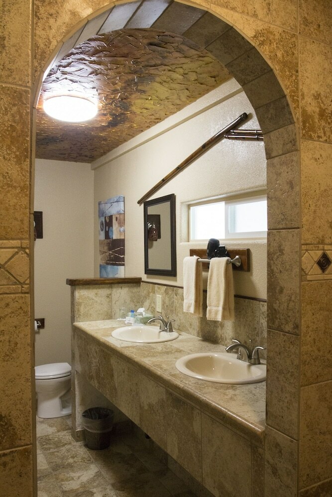 Hotel Kilauea Hospitality Group