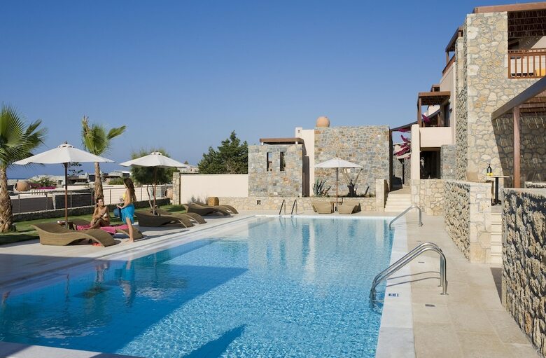 Hotel Ikaros Beach Resort & Spa