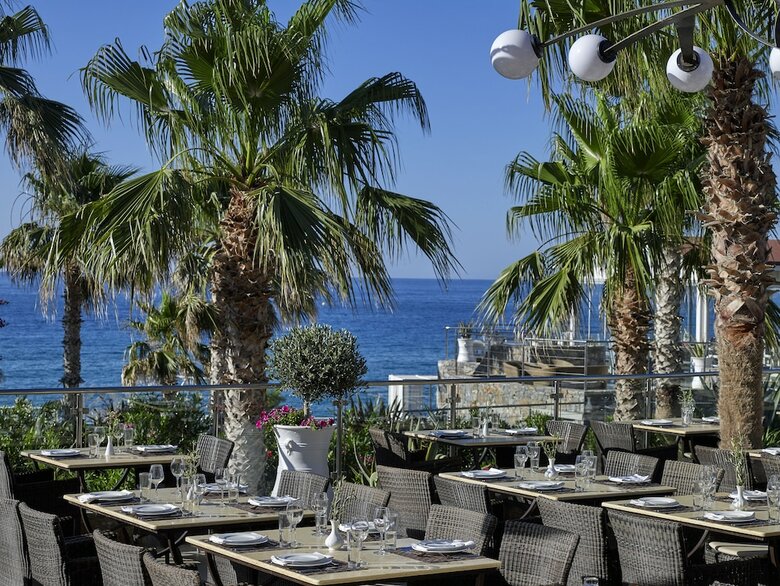 Hotel Ikaros Beach Resort & Spa