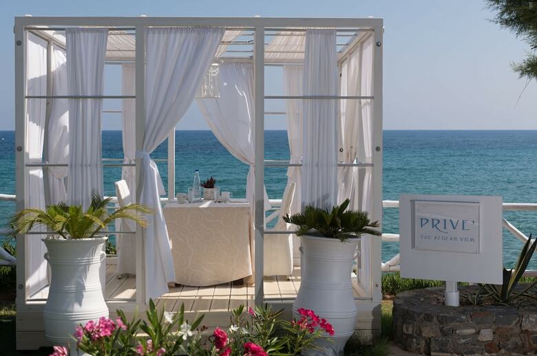 Hotel Ikaros Beach Resort & Spa