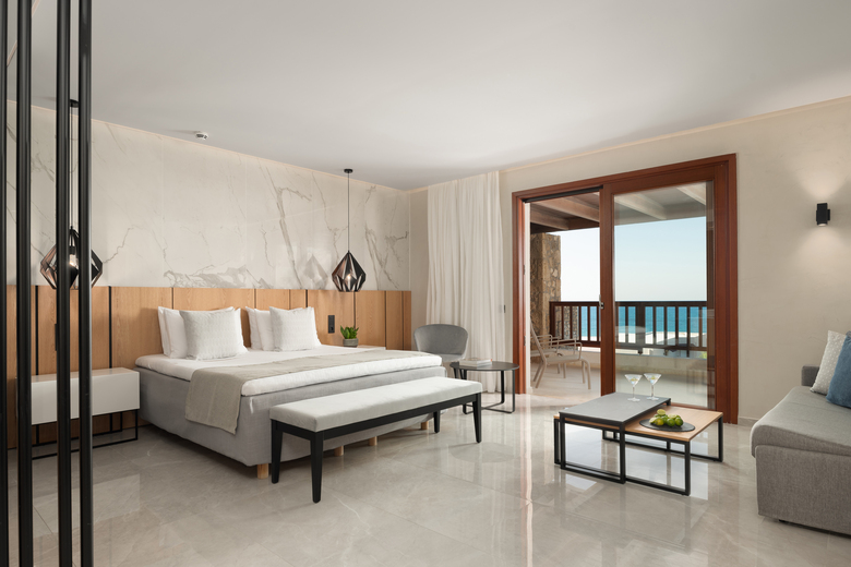 Hotel Ikaros Beach Resort & Spa