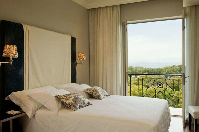 Hotel Cape Royale Luxury Suites