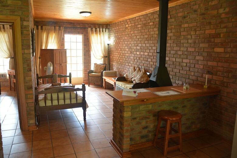 Posada Thaba Tsweni Lodge And Safaris