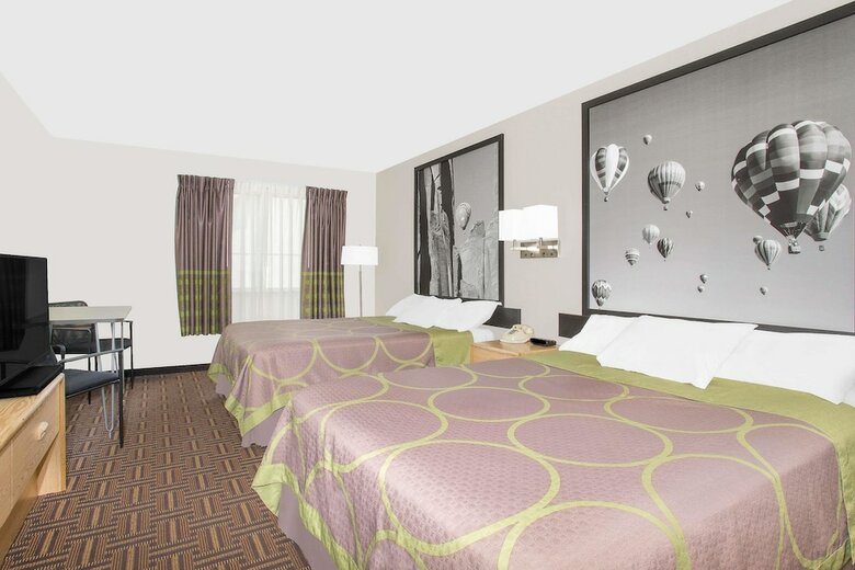 Hotel Super 8 By Wyndham Bloomfield
