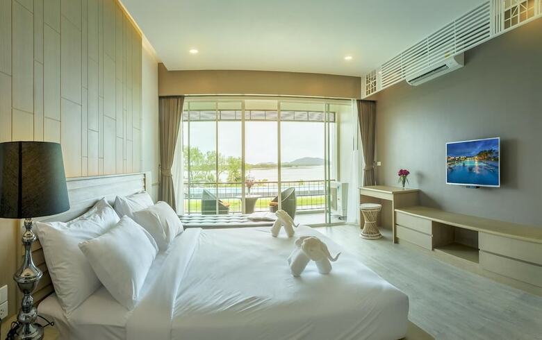 Hotel Baan Rim Ao