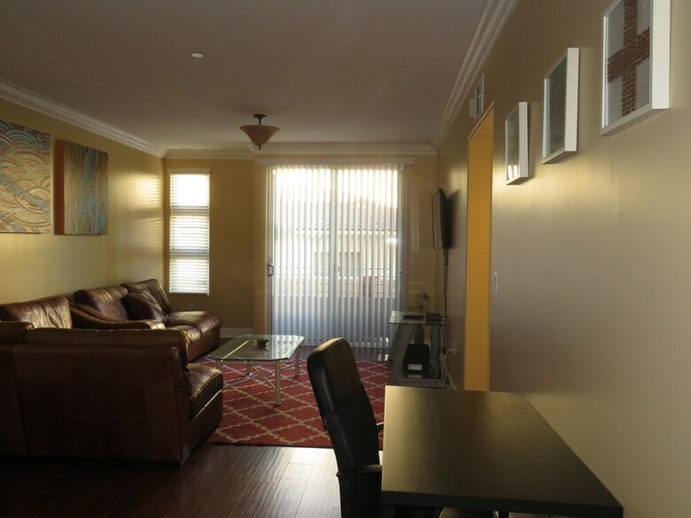 Apartamento 2 Bed / 2 Bath In Studio City
