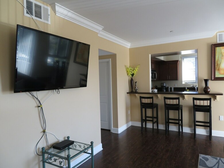 Apartamento 2 Bed / 2 Bath In Studio City