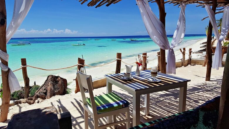 Hotel Aya Beach Bungalows
