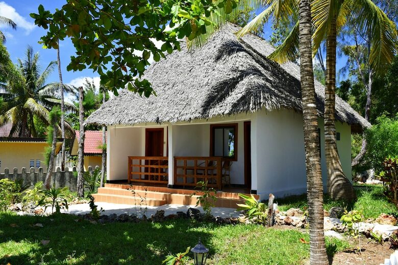 Hotel Aya Beach Bungalows
