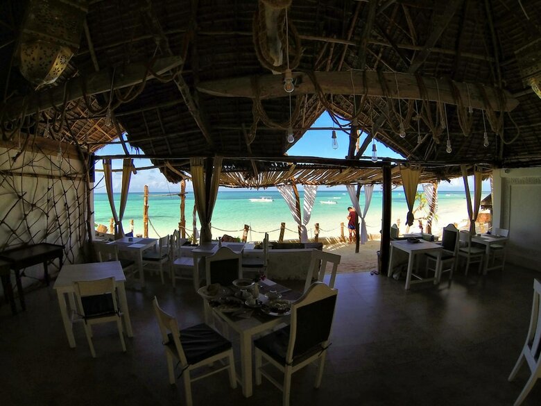 Hotel Aya Beach Bungalows