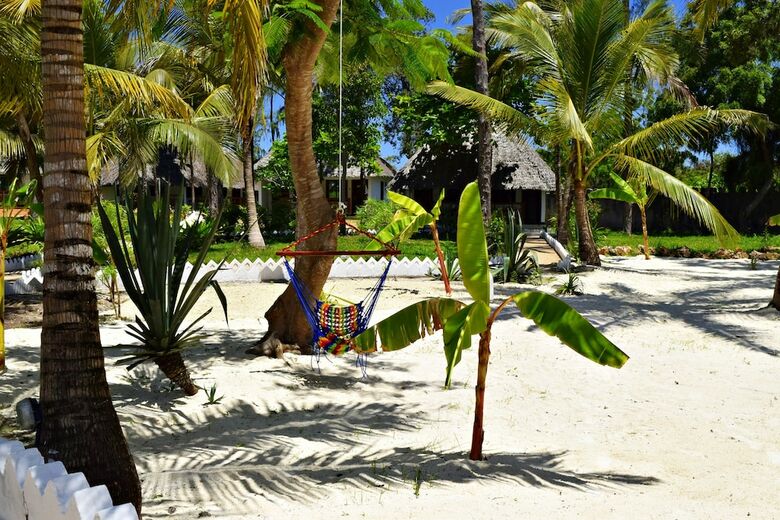 Hotel Aya Beach Bungalows