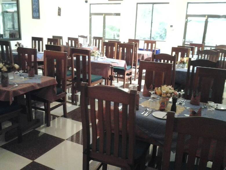 Hotel Flamingo Safari Lodge