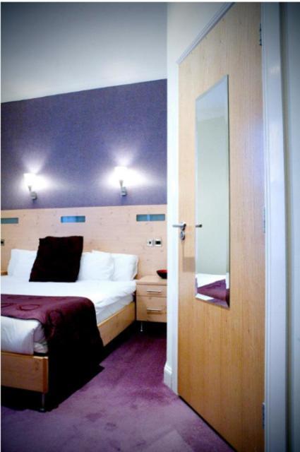 Artto Hotel(.)