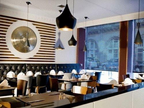Artto Hotel(.)
