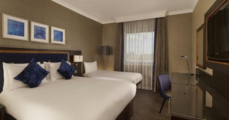 Hotel Holiday Inn Woking