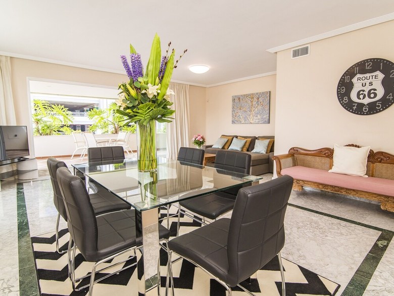 Apartamentos Urban Shopping Banus