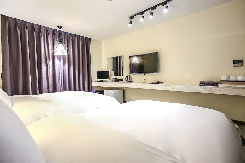 Hotel 9 In Dongdaemoon