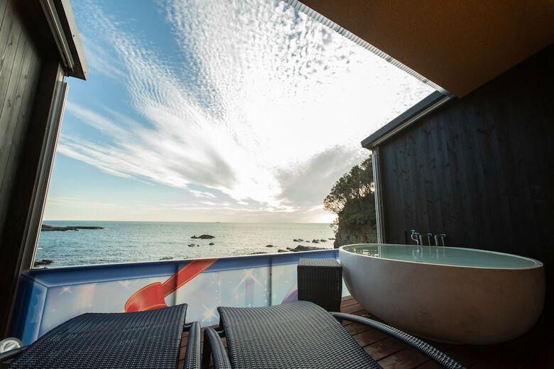 Xyz Private Spa And Seaside Resort