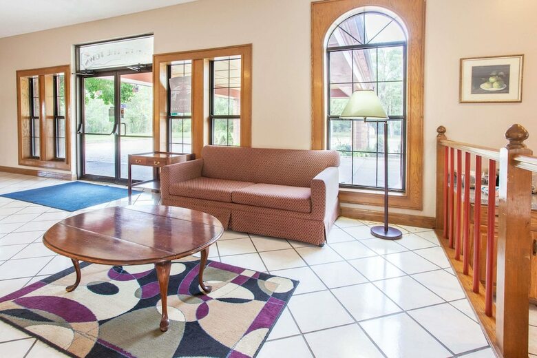 Hotel Super 8 By Wyndham Atchison