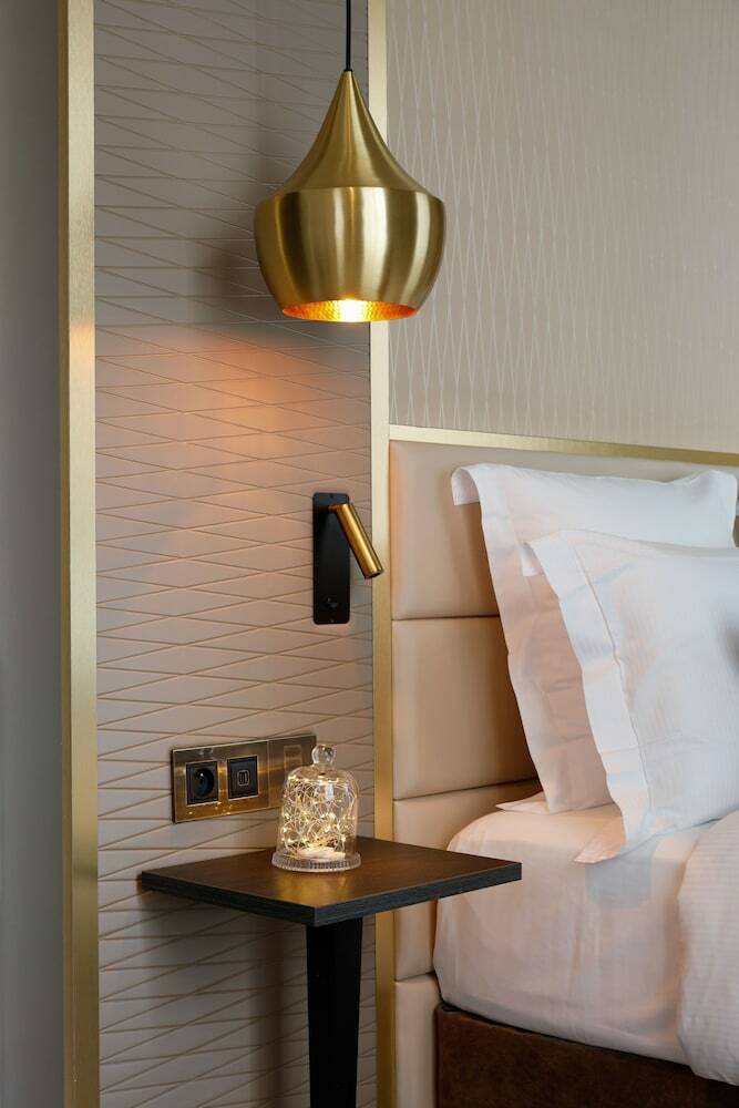 Niepce Paris Hotel, Curio Collection By Hilton