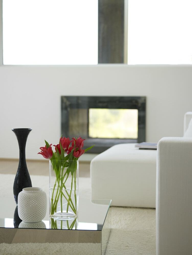 Hotel Infinity White Complex
