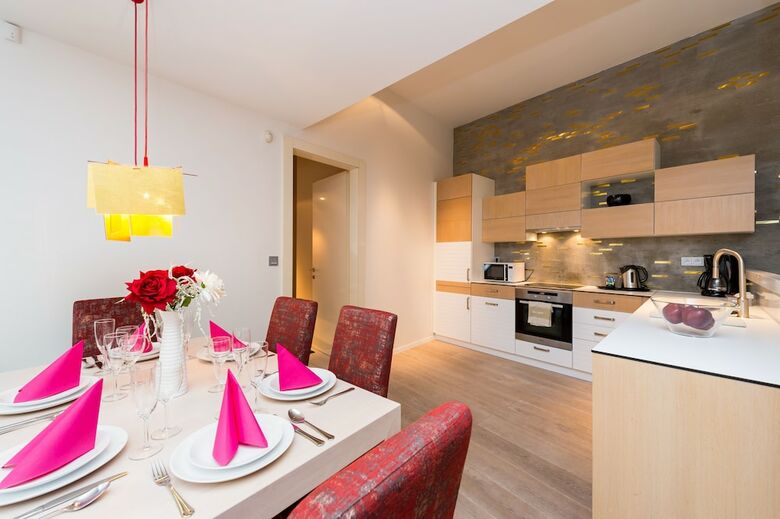 Empirent Boutique Apartments