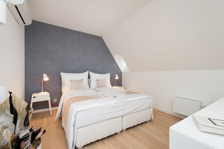 Empirent Boutique Apartments