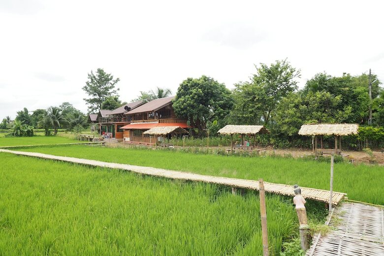 Hotel Ton Lang Homestay