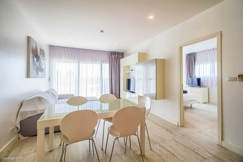 Aparthotel Karon Butterfly Residence