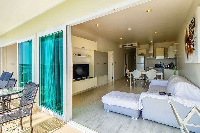 Aparthotel Karon Butterfly Residence