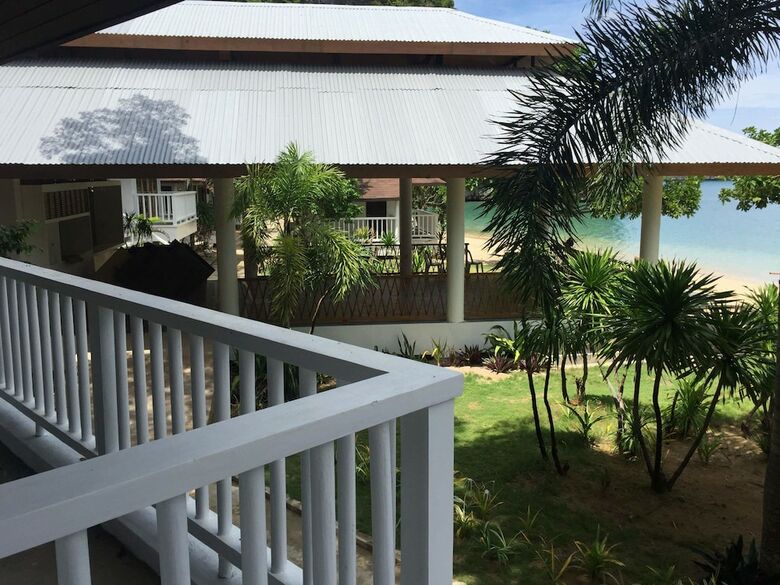 Hotel Hunongan Cove