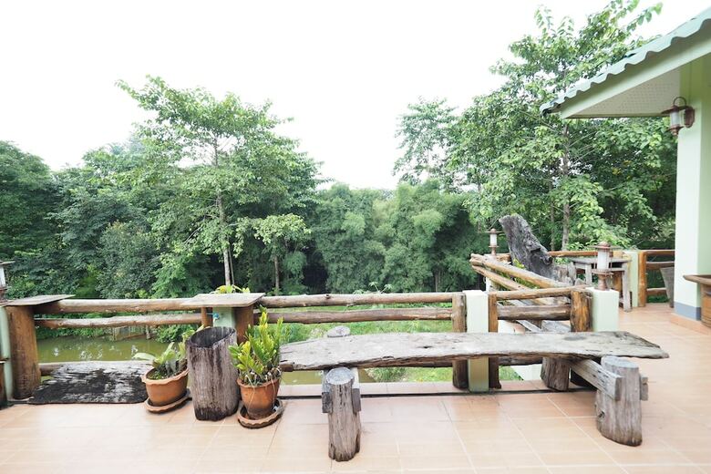Hotel Pua Sabai Resort