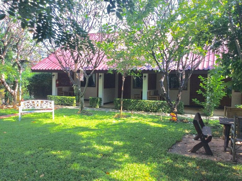 Hotel The Nine Guesthouse
