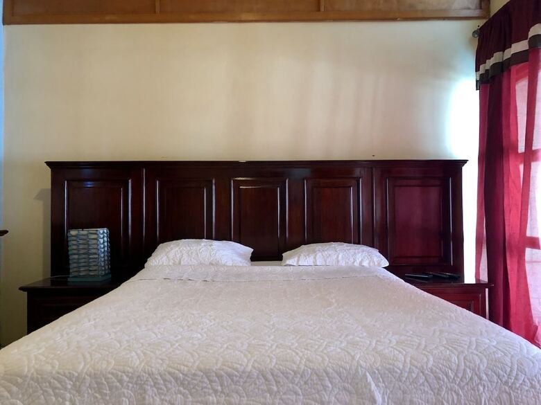 Hotel Auber Cayes Guest House