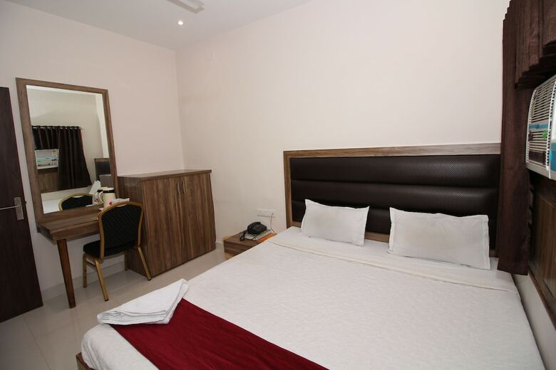 Hotel Meera