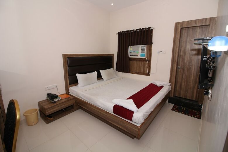 Hotel Meera