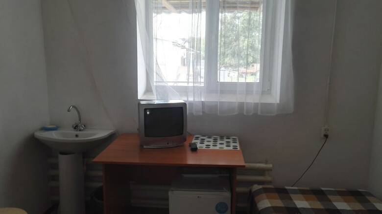 Hostal Admiral Hotel - Hostel