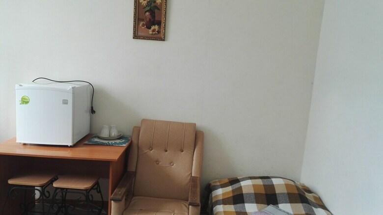 Hostal Admiral Hotel - Hostel