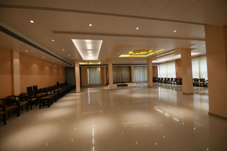 Hotel Jataka Inn