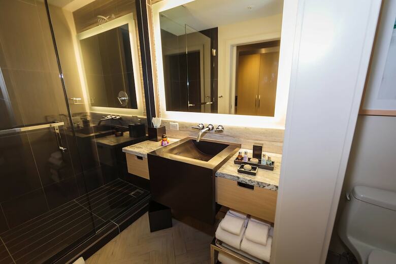 Art Ovation Hotel, Autograph Collection