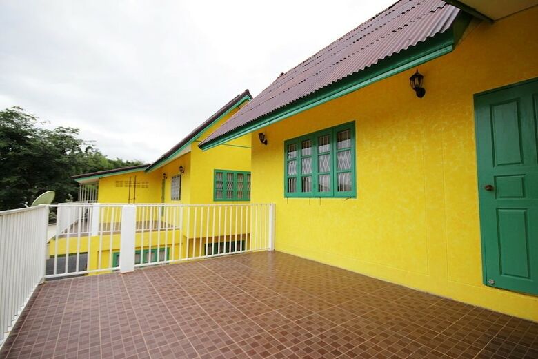 Hotel Chatfah Resort