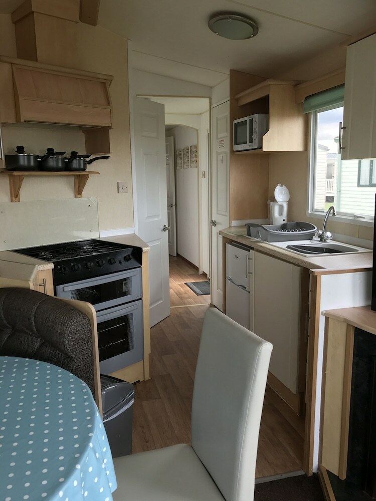 Rebecca Caravan Camber