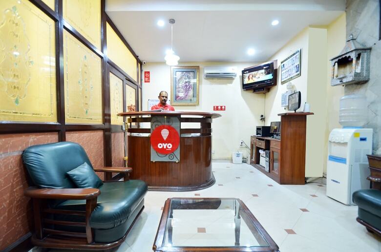 Hotel Oyo 7219 Corporate Inn
